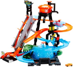 Hot Wheels FTB67 City Ultimate Car Wash Station Color Shifters Color Changing Game Set with Tracks for Kids Toy